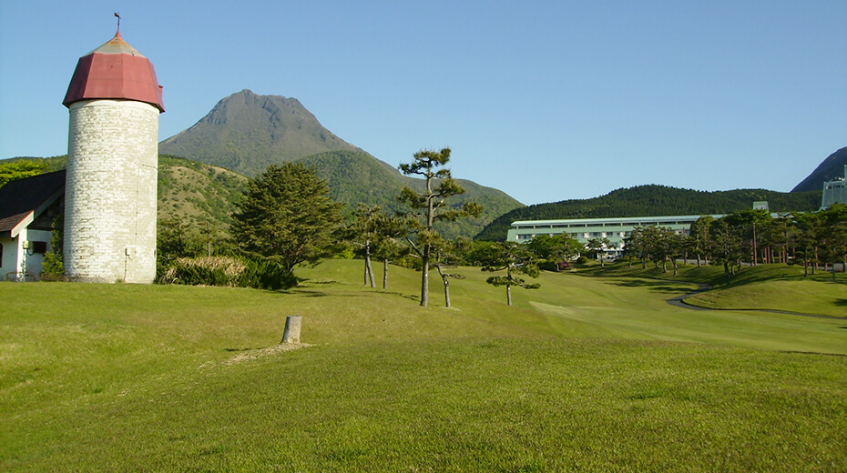 OUT1番 北欧風のサイロを見ながらのミドルホール。